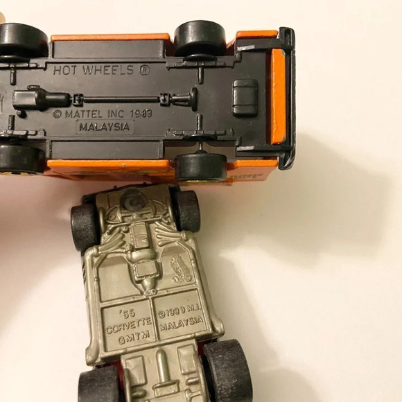 Vintage  Hot Wheels Track T Road Rocket Corvette Splitting Image Saucey Sanders - Picture 12 of 12